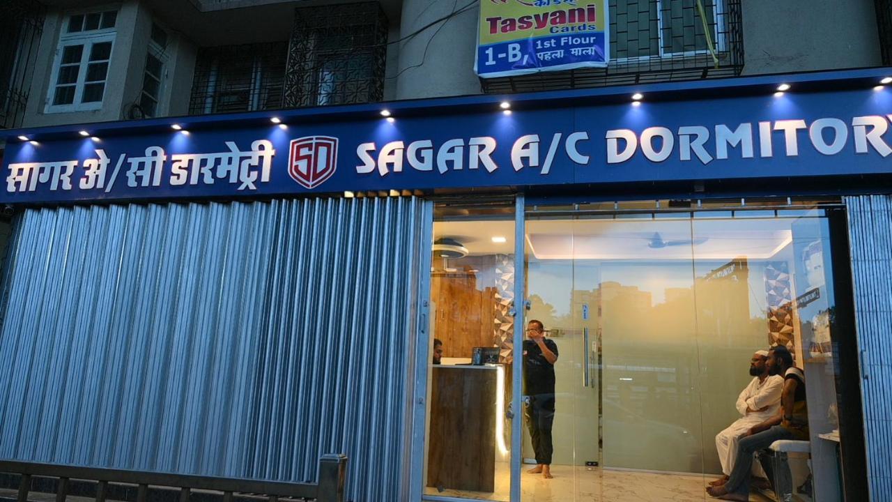 Sagar Dormitory Andheri - Nearest To Andheri Railway Station West Mumbai Exterior photo